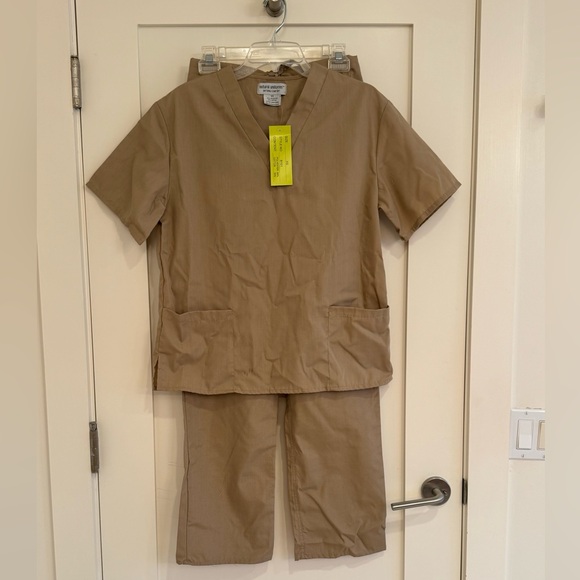 Natural Uniforms Scrub Set - NWT - Picture 2 of 4